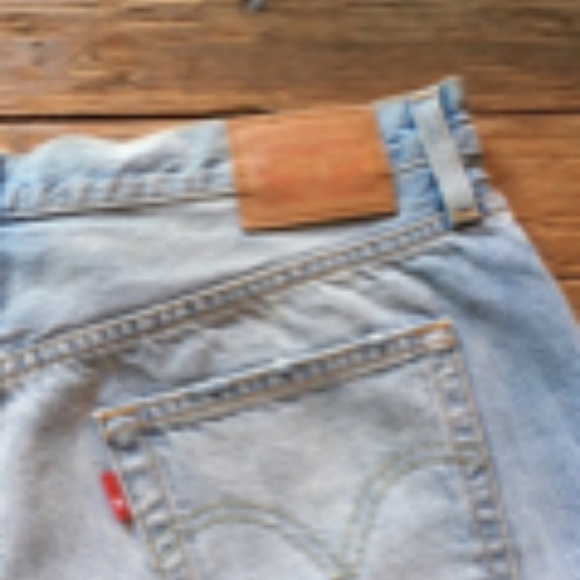 Levis Cut Off Shorts Size 29 - Picture 5 of 5